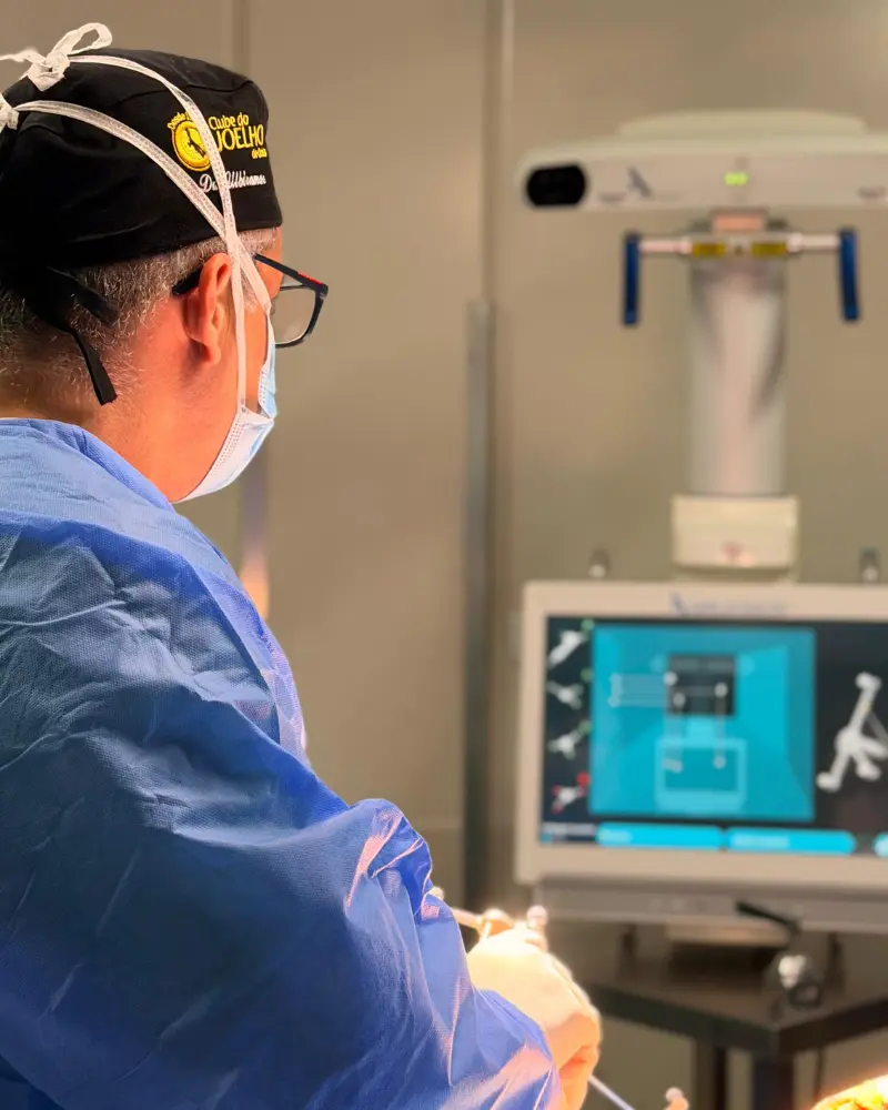Ortopedista Especialista em Joelho Amil One Health Goiânia - Dr. Ulbiramar Correia